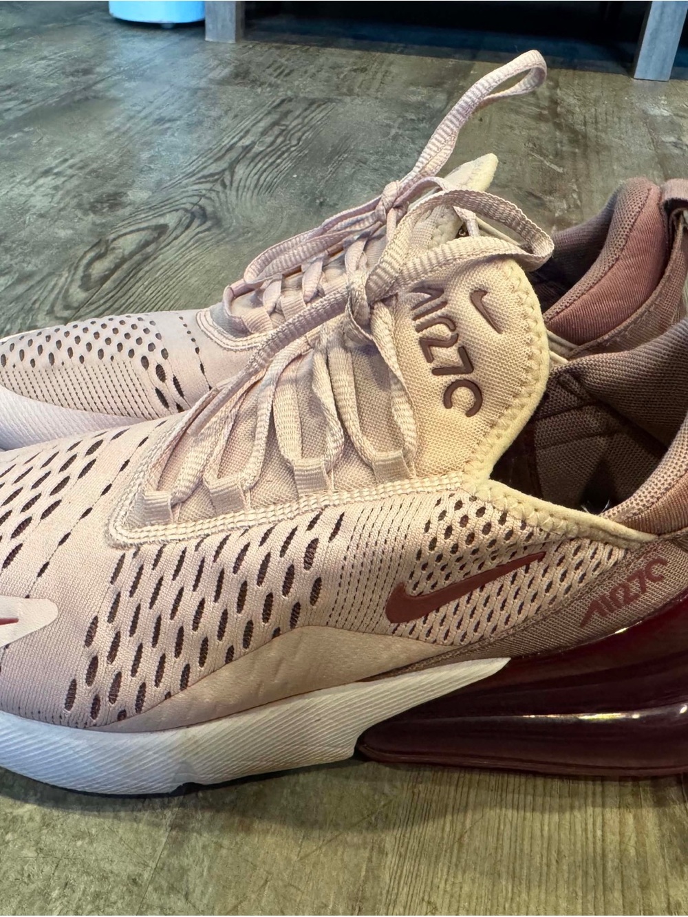 Nike Women’s Air Max 270 in Dusty Pink 8.5 Women’s